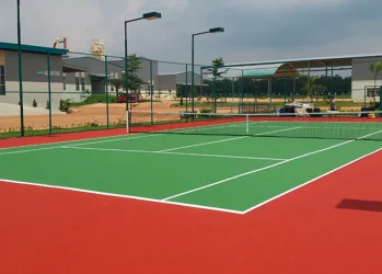 Sân pickleball chuẩn với thiết kế 4 sân với hệ mái che lấy sáng. Sân pickleball chuẩn với thiết kế 4 sân với hệ mái che lấy sáng