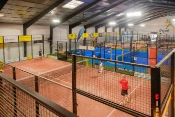 Thi Công Sân Padel Trong Nhà 2026 Cỏ Mondo-100